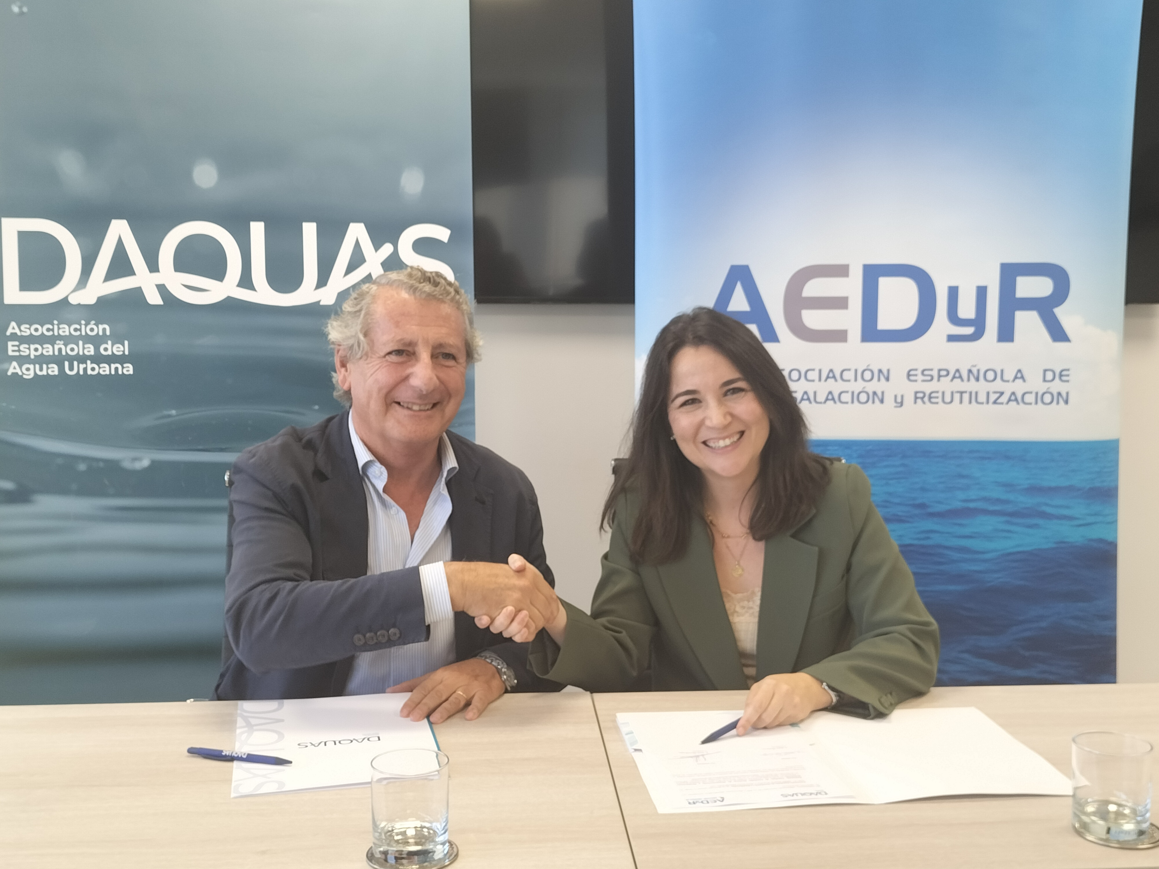 DAQUAS y AEDyR firman un acuerdo para impulsar la formación, la innovación y la regulación del agua